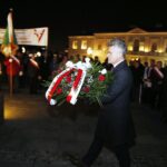 13.12.2019 Kielce. Uroczystości w 38. rocznicę wprowadzenia stanu wojennego. Złożenie kwiatów pod pomnikiem księdza Jerzego Popiełuszki. Senator Krzysztof Słoń / Jarosław Kubalski / Radio Kielce