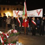 13.12.2019 Kielce. Uroczystości w 38. rocznicę wprowadzenia stanu wojennego. Złożenie kwiatów pod pomnikiem księdza Jerzego Popiełuszki / Jarosław Kubalski / Radio Kielce