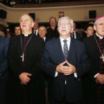 07.01.2020 Kielce. Spotkanie świąteczno-noworoczne świętokrzyskich struktur Prawa i Sprawiedliwości w WDK. Poseł Marek Kwitek, biskup Jan Piotrowski, poseł Krzysztof Lipiec i biskup Krzysztof Nitkiewicz / Jarosław Kubalski / Radio Kielce