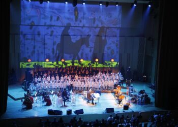 12.01.2020 Kielce. Filharmonia Świętokrzyska. "Do Betlejem - multimedialne oratorium na Boże Narodzenie" / Jarosław Kubalski / Radio Kielce