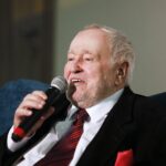 22.01.2020 Piekoszów. Aktor Jan Nowicki podczas spotkania z mieszkańcami / Jarosław Kubalski / Radio Kielce