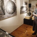 24.01.2020 Kielce. Galeria Sztuki Współczesnej "Winda"  wernisaż wystawy Tomasza Chudzika / Jarosław Kubalski / Radio Kielce