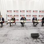 26.01.2020. Radio Kielce. Studio Polityczne. Na zdjęciu (od lewej): Krzysztof Słoń - senator PiS, Katarzyna Czech-Kruczek - radna Rady Miasta Kielce, Czesław Siekierski - poseł PSL-Kukiz'15, Dawid Lewicki - Konfederacja Wolność i Niepodległość i Jacek Skórski - SLD / Jarosław Kubalski / Radio Kielce