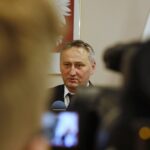 27.01.2020 Kielce. Konferencja u wojewody dotycząca powiatu kieleckiego, który jest liderem krajowym w pozyskaniu funduszy rządowych na drogi. Wojewoda Zbigniew Koniusz / Jarosław Kubalski / Radio Kielce