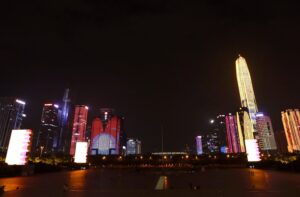 Shenzhen. Pokaz videomappingu autorstwa Dariusza Makaruka / MediaCraft.pl