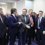 10.01.2020. Kielce. Spotkanie opłatkowe Zarządu Regionu Świętokrzyskiego NSZZ "Solidarność". Na zdjęciu (od lewej): Wiesław Łyszczek - Główny Inspektor Pracy, Dariusz Czechowski - starosta włoszczowski, Mirosław Gębski - starosta kielecki, Wojciech Lubawski - prezes Uzdrowiska Busko-Zdrój S.A., Krzysztof Słoń - senator PiS / Radio Kielce