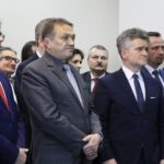 10.01.2020. Kielce. Spotkanie opłatkowe Zarządu Regionu Świętokrzyskiego NSZZ "Solidarność". Na zdjęciu (od lewej): Dariusz Czechowski - starosta włoszczowski, Mirosław Gębski - starosta kielecki, Krzysztof Słoń - senator PiS, Paweł Faryna - starosta jędrzejowski / Radio Kielce