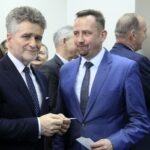 10.01.2020. Kielce. Spotkanie opłatkowe Zarządu Regionu Świętokrzyskiego NSZZ "Solidarność". Na zdjęciu (od lewej): Krzysztof Słoń - senator PiS, Paweł Faryna - starosta jędrzejowski / Radio Kielce