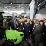Kielce. Wicepremier Szydło i minister Ardanowski na targach AGROTECH / Marzena Mąkosa / Radio Kielce