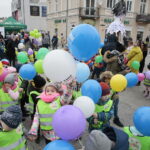 Budzenie wiosny na ulicy Sienkiewicza / Marzena Mąkosa / Radio Kielce