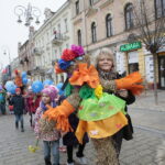 Budzenie wiosny na ulicy Sienkiewicza / Marzena Mąkosa / Radio Kielce