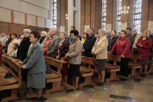 Kielce. Międzynarodowy Dzień Solidarności Ludzi Pracy. Msza święta w sanktuarium św. Józefa Robotnika / Marzena Mąkosa / Radio Kielce