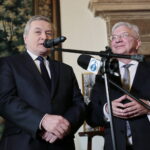 Wizyta wicepremiera Piotra Glińskiego w Muzeum Narodowym.  Na zdjęciu: wicepremier, minister kultury Piotr Gliński oraz poseł PiS - Krzysztof Lipiec / Marzena Mąkosa / Radio Kielce