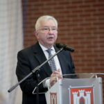 Wiślica. Profesor Piotr Gliński Honorowym Obywatelem Miasta. Na zdjęciu poseł PiS- Krzysztof Lipiec / Marzena Mąkosa / Radio Kielce