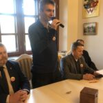 25.01.2020. Wiązownica-Kolonia. Marszu Szlakiem Powstania Styczniowego. Na zdjęciu (od lewej): Paweł Krakowiak -  radny Sejmiku Województwa Świętokrzyskiego, Grzegorz Forkasiewicz - wójt Rytwian i Leszek Kopeć - burmistrz Staszowa / Grażyna Szlęzak-Wójcik / Radio Kielce