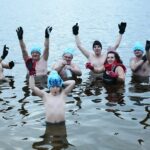 01.01.2020. Morawica. Noworoczne morsowanie / Wiktor Taszłow / Radio Kielce