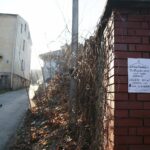 Kielce. 03.01.2020. Szafa z odzieżą w ramach ogólnopolskiej akcji "Wymiana Ciepła" w ogrzewalni dla bezdomnych przy ulicy Ogrodowej w Kielcach / Wiktor Taszłow / Radio Kielce