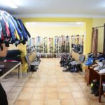 Kielce. 04.01.2020. Giełda sprzętu narciarskiego / Wiktor Taszłow / Radio Kielce