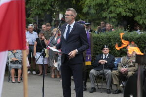 01.08.2019 Kielce. 75. rocznica wybuchu Powstania Warszawskiego. Przemawia: prezydent Kielc Bogdan Wenta / Wiktor Taszłow / Radio Kielce