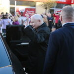 Kielce. 27.10.2019. Uroczystość odsłonięcia pomnika Przemysława Gosiewskiego. Na zdjęciu (w środku): Jarosław Kaczyński - prezes PiS / Wiktor Taszłow / Radio Kielce