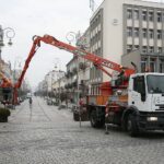 Kielce. 16.01.2020. Demontaż ozdób świątecznych / Wiktor Taszłow / Radio Kielce