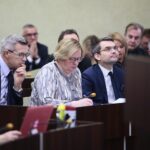 Kielce. 16.01.2020. Sesja rady miasta. Na zdjęciu (od lewej): Bogdan Wenta – prezydent miasta Kielce, Bożena Szczypiór - wiceprezydent Kielc, Marcin Różycki - wiceprezydent Kielc / Wiktor Taszłow / Radio Kielce