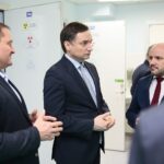 Kielce. 16.01.2020. Wizyta ministra sprawiedliwości Zbigniewa Ziobro w Wojewódzkim Szpitalu Zespolonym w Kielcach. Na zdjęciu (od lewej): Włodzimierz Wielgus - zastępca dyrektora WSZ, Zbigniew Ziobro - minister sprawiedliwości, Mariusz Gosek - członek zarządu województwa świętokrzyskiego / Wiktor Taszłow / Radio Kielce