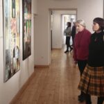 Kielce. 17.01.2020. Wernisaż wystawy Zbigniewa Cebuli w Galerii Współczesnej Sztuki Sakralnej „Dom Praczki” / Wiktor Taszłow / Radio Kielce