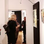 Kielce. 17.01.2020. Wernisaż wystawy Zbigniewa Cebuli w Galerii Współczesnej Sztuki Sakralnej „Dom Praczki” / Wiktor Taszłow / Radio Kielce