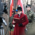 Suchedniów. 18.01.2020. Obchody 157. rocznicy wybuchu Powstania Styczniowego. Przemawia Maria Zuba - doradcą wojewody świętokrzyskiego / Wiktor Taszłow / Radio Kielce