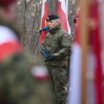 Suchedniów. 18.01.2020. Obchody 157. rocznicy wybuchu Powstania Styczniowego. Przemawia Daniel Woś - komendant marszu / Wiktor Taszłow / Radio Kielce