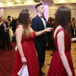 25.01.2020. Kielce. Studniówka Liceum im. św. Jadwigi Królowej / Wiktor Taszłow / Radio Kielce