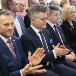 31.01.2020. Piekoszów. Otwarcie nowego oddziału żłobka. Na zdjęciu (od lewej): Zbigniew Piątek - wójt gminy Piekoszów, Krzysztof Słoń - senator, Bartłomiej Dorywalski – poseł, Renata Janik - wicemarszałek województwa świętokrzyskiego / Wiktor Taszłow / Radio Kielce