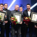 31.01.2020. Kielce. Gala finałowa 68. Plebiscytu Świętokrzyskie Gwiazdy Sportu 2019. Na zdjęciu (od lewej): Jakub Sobura-Durma. Janusz Knap - prezes Radia Kielce, Jarosław Seweryś, Piotr Rozpara - Gazeta Wyborcza, Sławomir Szmal, Stanisław Wróbel – redaktor naczelny Echa Dnia / Wiktor Taszłow / Radio Kielce
