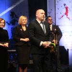 31.01.2020. Kielce. Gala finałowa 68. Plebiscytu Świętokrzyskie Gwiazdy Sportu 2019. Na zdjęciu (od lewej): Anna Krupka - poseł, Renata Janik - wicemarszałek Województwa świętokrzyskiego, Marek Mierzwa – Korona Kielce / Wiktor Taszłow / Radio Kielce