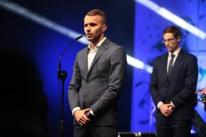 31.01.2020. Kielce. Gala finałowa 68. Plebiscytu Świętokrzyskie Gwiazdy Sportu 2019. Przemawia Marcin Cebula - Korona Kielce / Wiktor Taszłow / Radio Kielce