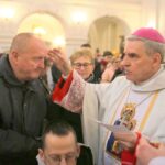 Sandomierz. Obchody Światowego Dnia Chorego. Na zdjęciu (z prawej): biskup Krzysztof Nitkiewicz / Fot. Grażyna Szlęzak - Radio Kielce