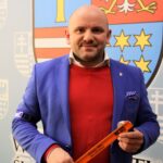 06.02.2020 Kielce. Zarząd województwa promuje noszenie odblasków. Na zdjęciu: Mariusz Gosek - członek zarządu województwa / Urząd Marszałkowski Województwa Świętokrzyskiego