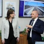 03.02.2020 Kielce. Spotkanie w sprawie „szprych”. Na zdjęciu (od lewej): Mariusz Gosek - członek zarządu województwa i Anna Grzela, dyrektor Departamentu Komunikacji w Urzędzie Marszałkowskim Województwa Świętokrzyskiego / arch. prywatne