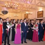 15.02.2020. Studniówka LO nr 1 w Zespole Szkół Ogólnokształcących w Ostrowcu Świętokrzyskim / Emilia Sitarska / Radio Kielce