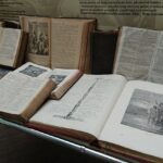 16.02.2020. Skarżysko. Wystawa „Od papirusu do e-Biblii” / Anna Głąb / Radio Kielce