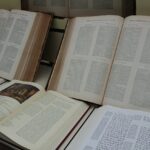 16.02.2020. Skarżysko. Wystawa „Od papirusu do e-Biblii” / Anna Głąb / Radio Kielce