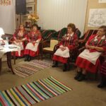 28.02.2020. Starachowice. Głośne Czytanie Nocą "Wsi spokojna, wsi wesoła" / Anna Głąb / Radio Kielce