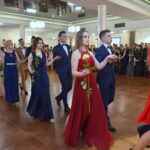 15.02.2020. Końskie. Studniówka II Liceum Ogólnokształcącego im. Marii Skłodowskiej-Curie w Końskich / Magdalena Galas-Klusek / Radio Kielce