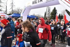 29.02.2020. Końskie I Powiatowy Marszobieg Pamięci Żołnierzy Wyklętych „Tropem Wilczym”. Na zdjęciu (drugi z prawej): poseł Krzysztof Lipiec, lider świętokrzyskich struktur PiS / Magdalena Galas-Klusek / Radio Kielce