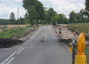 Niewybuchy i niewypały znalezione pod budowaną drogą w Lipniku / Michał Kita / Radio Kielce