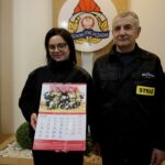 04.02.2020. Kielce. Finał akcji „Ognisty patrol”.  Na zdjęciu (od lewej): Ewa Zatora - druhna i Grzegorz Zdanowicz - komendant OSP w Fałkowie / Piotr Kwaśniewski / Radio Kielce