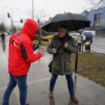 04.02.2020. Kielce. Akcja rozdawania odblasków przez Radio Kielce / Piotr Kwaśniewski / Radio Kielce