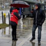 04.02.2020. Kielce. Akcja rozdawania odblasków przez Radio Kielce / Piotr Kwaśniewski / Radio Kielce