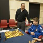 05.02.2020 Kielce. Turniej szachowy w Radiu Kielce. Na zdjęciu (od lewej): Monika Anyż i Janusz Knap - prezes Radia Kielce / Piotr Kwaśniewski / Radio Kielce